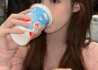 “51cg10”登录后，自觉增加八卦细胞，不然跟不上潮流哦！