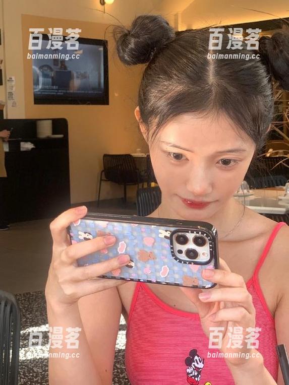 51吃瓜 安卓情人节的反差女友?这波操作让51吃瓜的人都懵了!