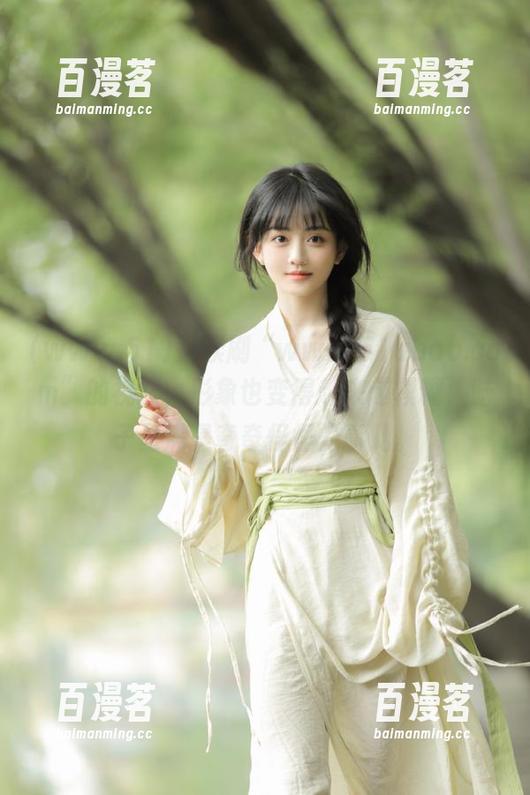www.51 持续刷“www.51abab.com”的视频,形象也变得越来越模糊,脑子里满是奇奇怪怪的事儿。