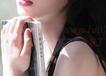 在线逛“www.fuli24.lv”，我今天又要变成八卦专家了！