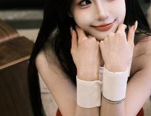 这也太夸张了吧，戳进“五一黑料”链接竟然看到这样的剧情！