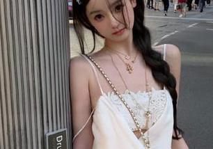 冲哥精选的视频都不见，难道是进入了“异次元”？