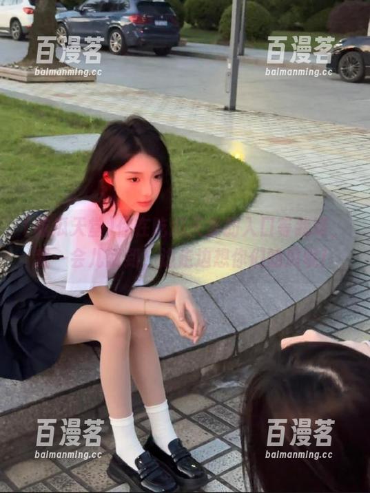 吃瓜天堂 你在吃瓜天堂的入口等我呀,我一会儿就到,边走边想你们的瓜呢!