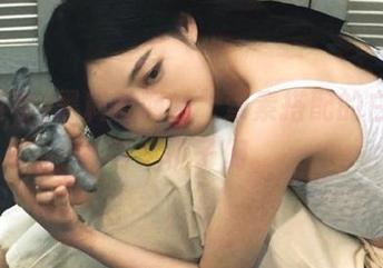 黑料君网站，荤素搭配的白莲花与烂桃子们。