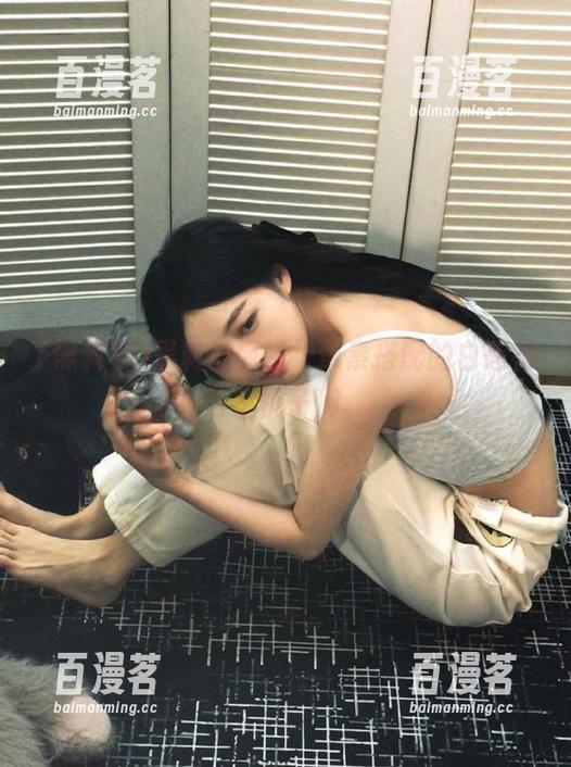 黑料君 黑料君网站,荤素搭配的白莲花与烂桃子们。