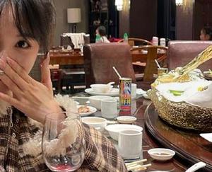 黑料社苹果版，摇头晃脑也能学会如何吃得更香！